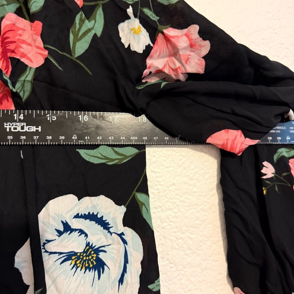 Women's Old Navy Floral Dress Black With Red & White Flowers Size XS - Picture 6 of 7
